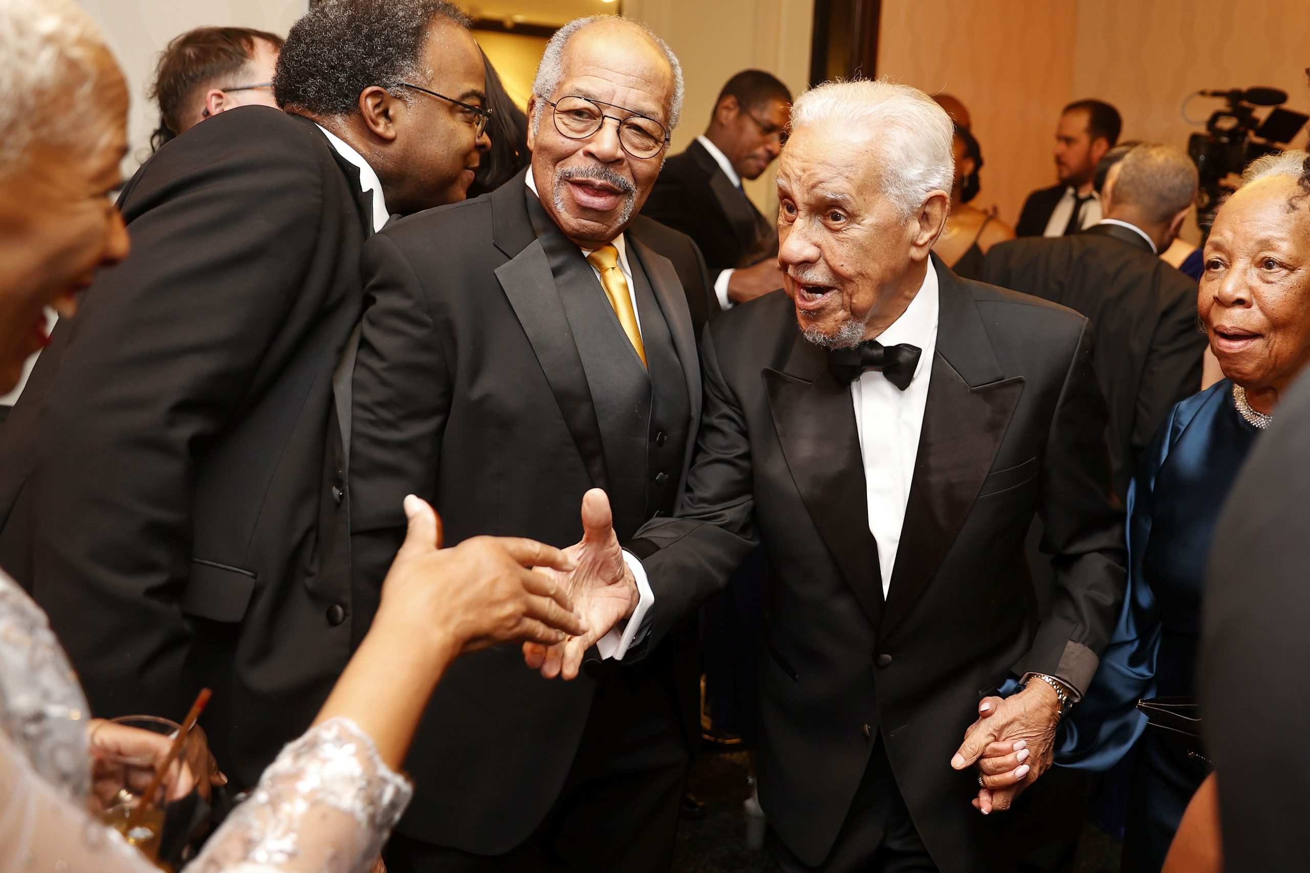 Former Gov. Wilder remembers that others paid for his education; now he ...