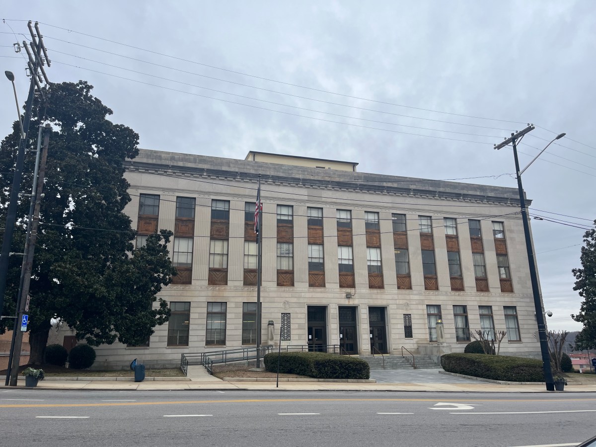 Without improvements to security, Danville courthouse could close